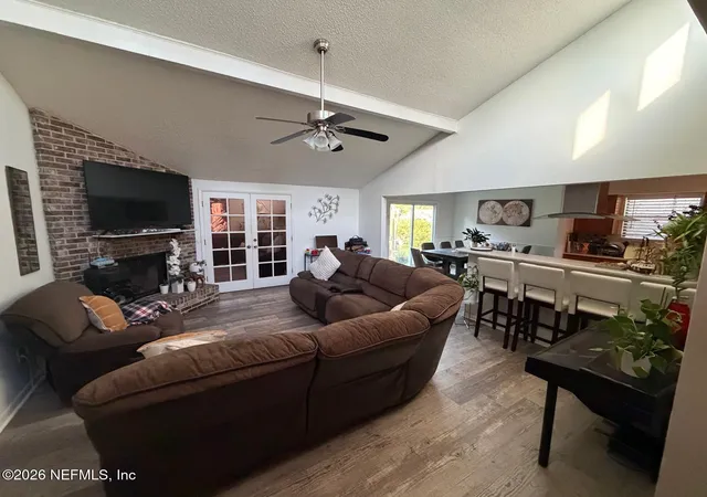 Photo 3 of Single family home for sale at 4235 Queensway Dr, Jacksonville, FL 32257 | MLS# 2139494 | Listing updated on 2026-05-18