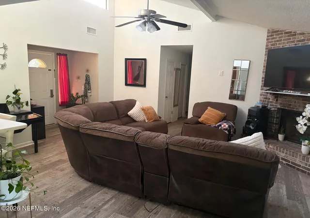 Photo 4 of Single family home for sale at 4235 Queensway Dr, Jacksonville, FL 32257 | MLS# 2139494 | Listing updated on 2026-05-18