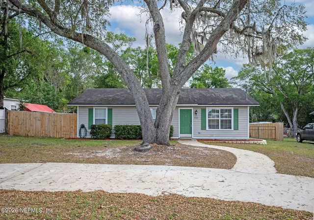 3rd image of 430 Sw Jasmine Ave, Keystone Heights, FL 32656 | MLS# 2139813