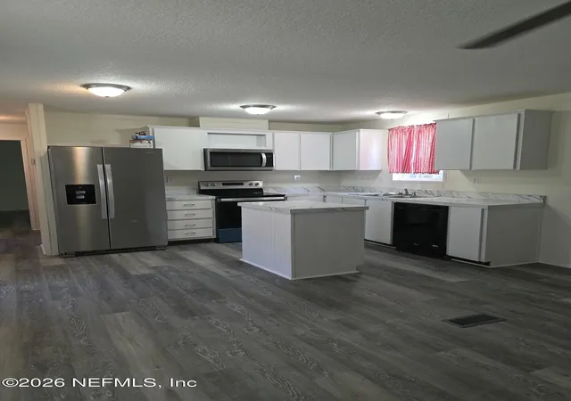 Homes for sale in Florahome, FL | 106 W Manitoba St, Florahome, FL 32140 | MLS# 2139823
