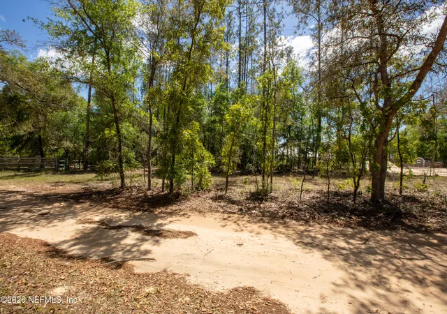 4th image of 111 Gator Trl, Melrose, FL 32666 | MLS# 2140057