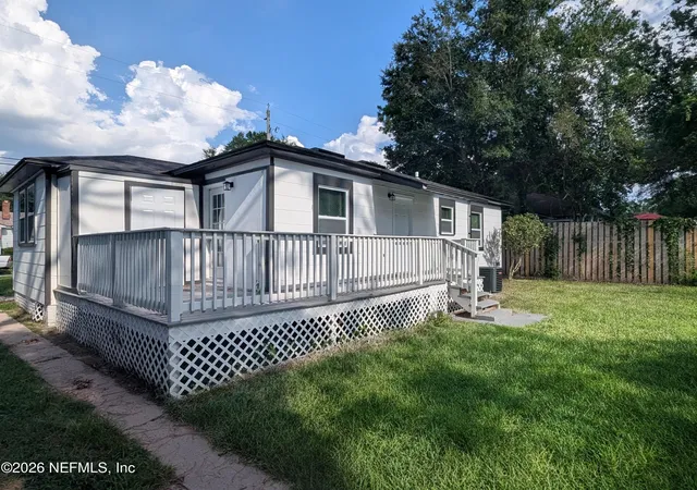 33rd image of 1322 Macarthur St, Jacksonville, FL 32205 | MLS# 2139948