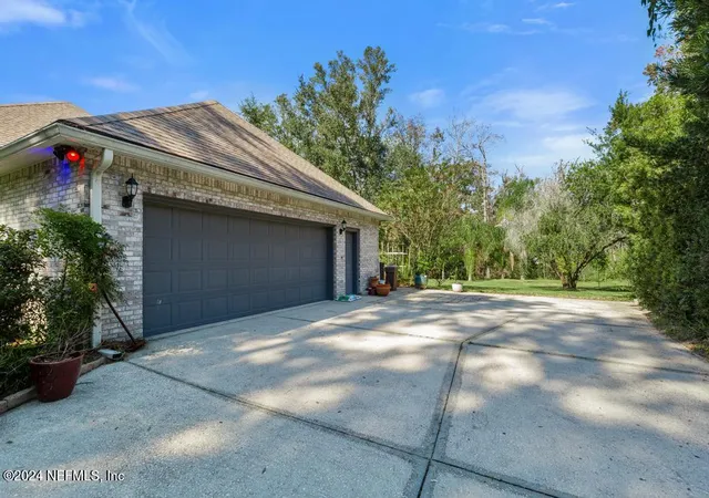 5th image of 413 River Birch Ln, Fleming Island, FL 32003 | MLS# 2141280