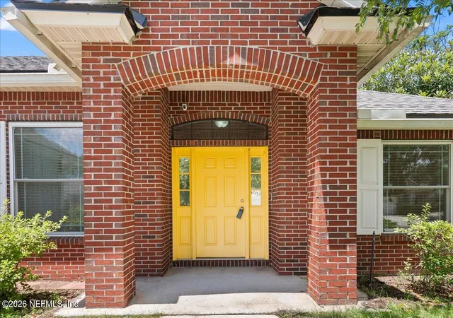 Photo 2 of Single family home for sale at 7366 Hawks Cliff Dr W, Jacksonville, FL 32222 | MLS# 2151918 | Listing updated on 2026-09-11