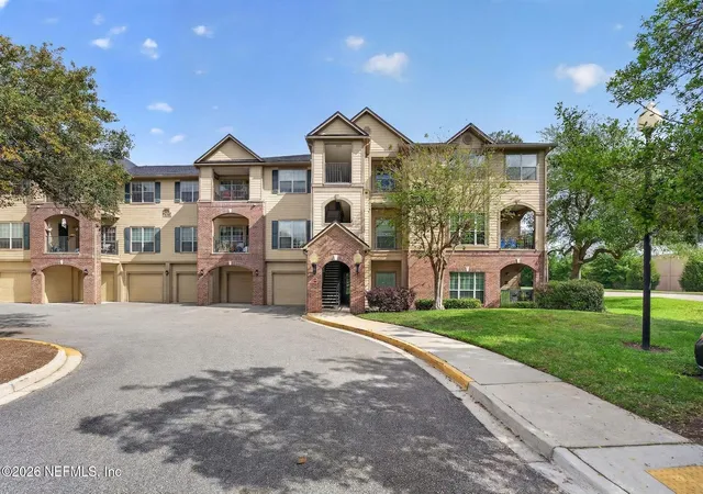 Homes for sale in Jacksonville, FL | 7800 Point Meadows Dr #1338, Jacksonville, FL 32256 | MLS# 2140149