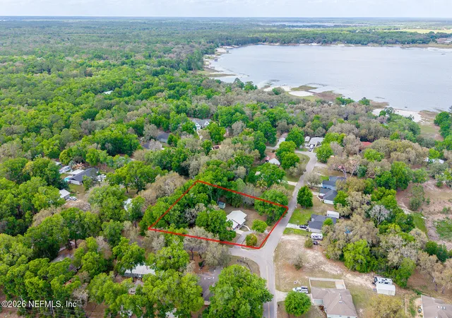 Homes for sale in Melrose, FL | 102 Swans Nest Cir, Melrose, FL 32666 | MLS# 2140152