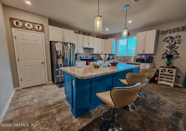 4th image of 12573 Lake Taylor Ln, Jacksonville, FL 32218 | MLS# 2140205