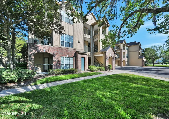 Homes for sale in Jacksonville, FL | 7800 Point Meadows Dr #1134, Jacksonville, FL 32256 | MLS# 2142011