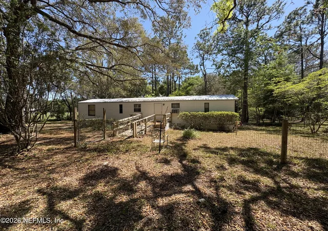 Homes for sale in Melrose, FL | 135 & 137 Country Living Ln, Melrose, FL 32666 | MLS# 2140208