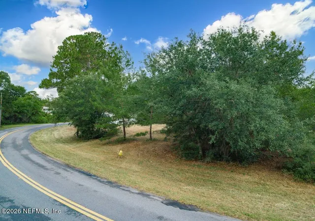 Photo 2 of Single family home for sale at 1404 Shore Dr, St. Augustine, FL 32086 | MLS# 2141014 | Listing updated on 2026-10-22