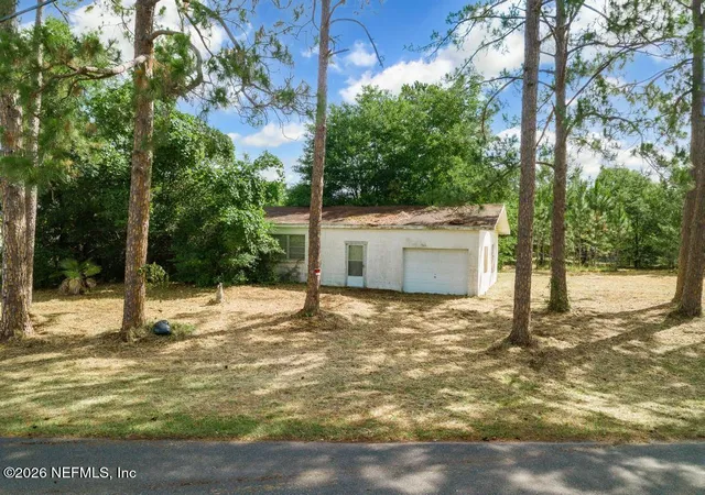 Photo 3 of Single family home for sale at 1404 Shore Dr, St. Augustine, FL 32086 | MLS# 2141014 | Listing updated on 2026-10-22