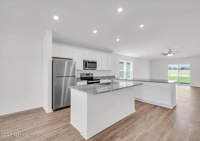 Photo 3 of Single family home for sale at 3242 Mission Oak Pl, Green Cove Springs, FL 32043 | MLS# 2140502 | Listing updated on 2026-09-20