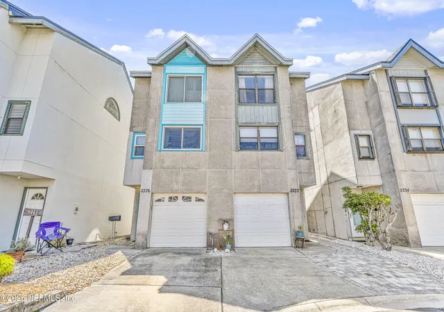 3rd image of 2272 2Nd St S, Jacksonville Beach, FL 32250 | MLS# 2140631