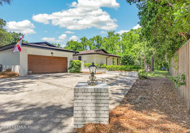 Homes for sale in Jacksonville, FL | 10440 Sylvan Ln W, Jacksonville, FL 32257 | MLS# 2140619