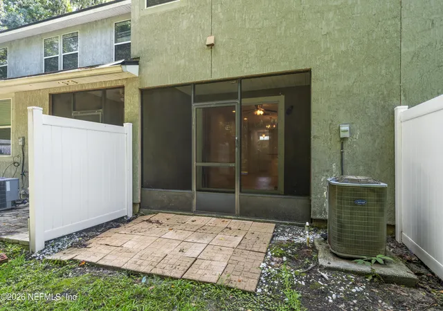 Photo 4 of Sale Pending at 12332 Water Tupelo Rd, Jacksonville, FL 32226 | MLS# 2161268 | Listing updated on 2026-10-06