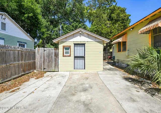 31st image of 395 Duray Ct, Jacksonville, FL 32208 | MLS# 2140861