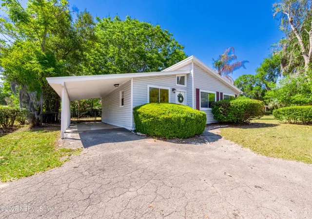 2nd image of 950 S Lawrence Blvd, Keystone Heights, FL 32656 | MLS# 2141221