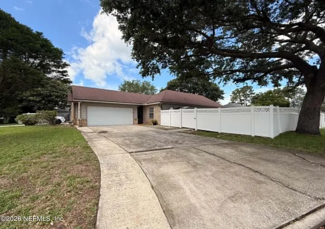 Homes for sale in Jacksonville, FL | 1829 Ashmore Green Dr, Jacksonville, FL 32246 | MLS# 2141709