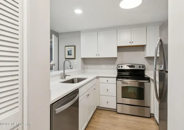 Listing Photo 4 - Condo for sale in building located at 1817 Turtle Dunes Pl, Fernandina Beach, FL 32034