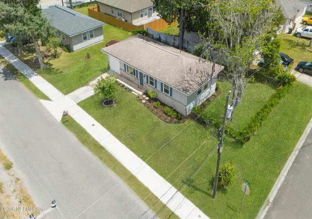 Homes for sale in Green Cove Springs, FL | 100 N Highland Ave, Green Cove Springs, FL 32043 | MLS# 2142179