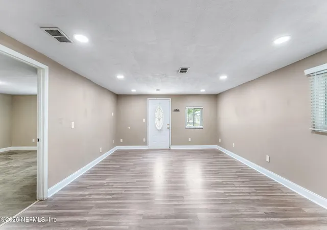 5th image of 10501 Wooster Dr, Jacksonville, FL 32218 | MLS# 2141585