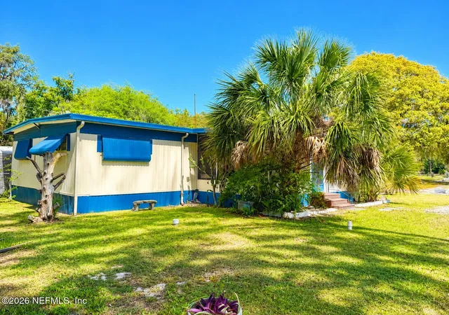 Photo 2 of Manufactured home for sale at 126 Golf Crse Ln, Crescent City, FL 32112 | MLS# 2141413 | Listing updated on 2026-08-24