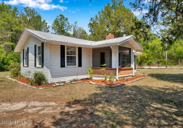 Photo 2 of Single family home for sale at 166 Hernando Dr, Florahome, FL 32140 | MLS# 2142004 | Listing updated on 2026-08-01