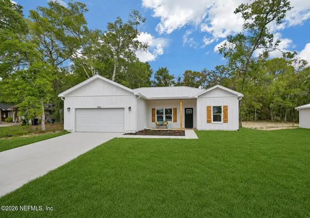 Homes for sale in Keystone Heights, FL | 7467 Donald St, Keystone Heights, FL 32656 | MLS# 2143554