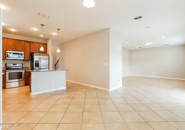 5th image of 574 Glendale Ln, Orange Park, FL 32065 | MLS# 2142341
