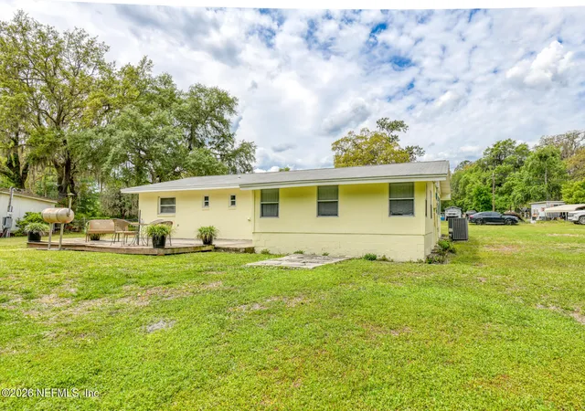 Photo 5 of Single family home for sale at 104 Heidt Ln, Palatka, FL 32177 | MLS# 2141794 | Listing updated on 2026-07-30