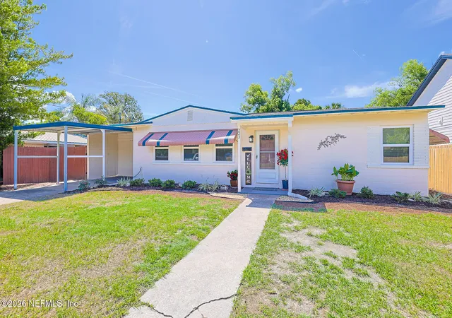 3rd image of 223 Elmore St, Green Cove Springs, FL 32043 | MLS# 2142136