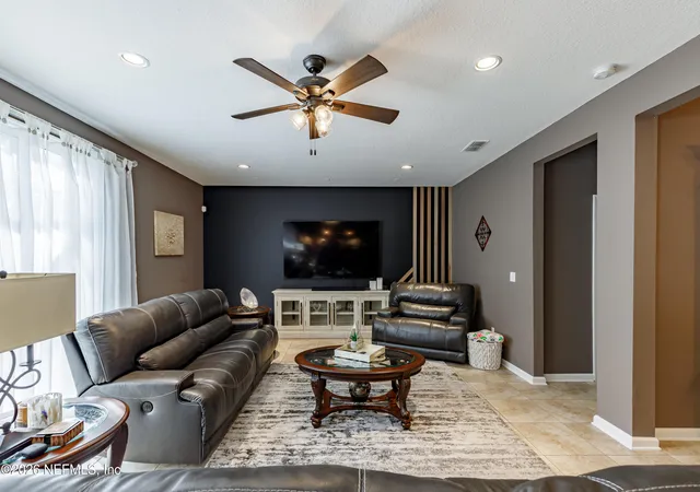 Photo 4 of Single family home for sale at 1252 Luffness Dr, Jacksonville, FL 32221 | MLS# 2141913 | Listing updated on 2026-08-23