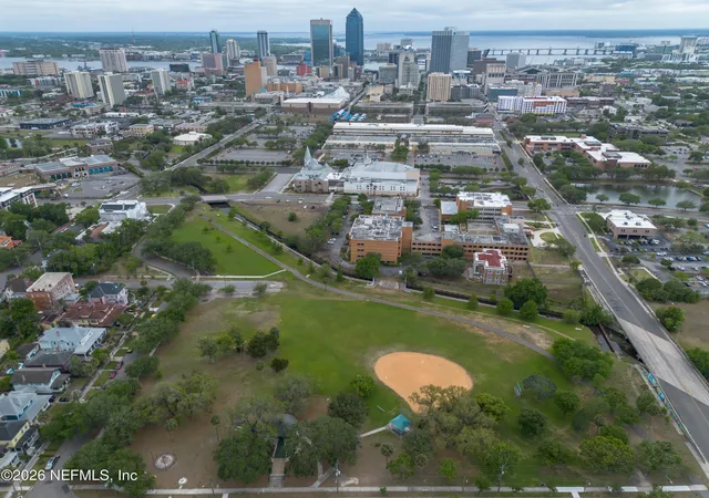 38th image of 231 W 6th St, Jacksonville, FL 32206 | MLS# 2141997