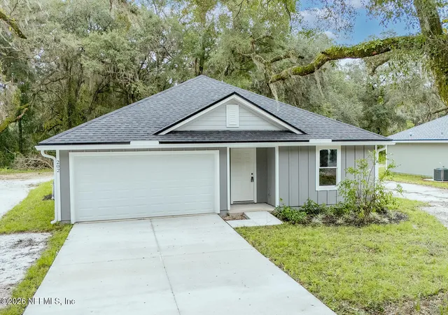 Photo 1 of Single family home for sale at 113 St Lucie St, Florahome, FL 32140 | MLS# 2143423 | Listing updated on 2026-05-04