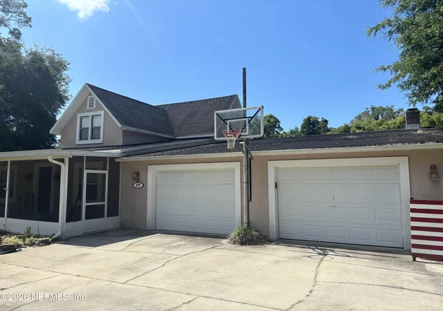 Homes for sale in San Mateo, FL | 177 Central Ave, San Mateo, FL 32187 | MLS# 2142137