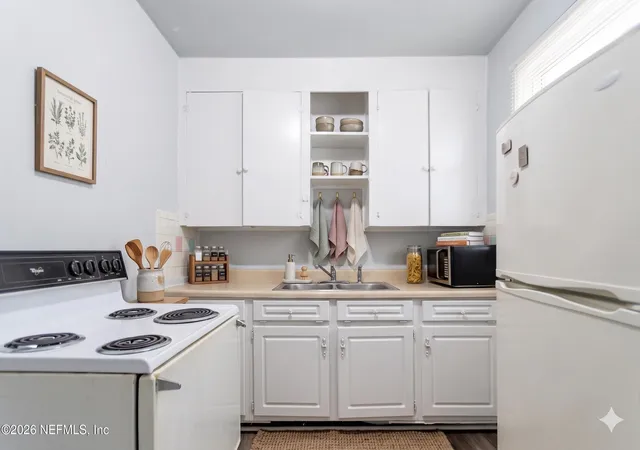 3rd image of 1824 W 10Th St, Jacksonville, FL 32209 | MLS# 2142148