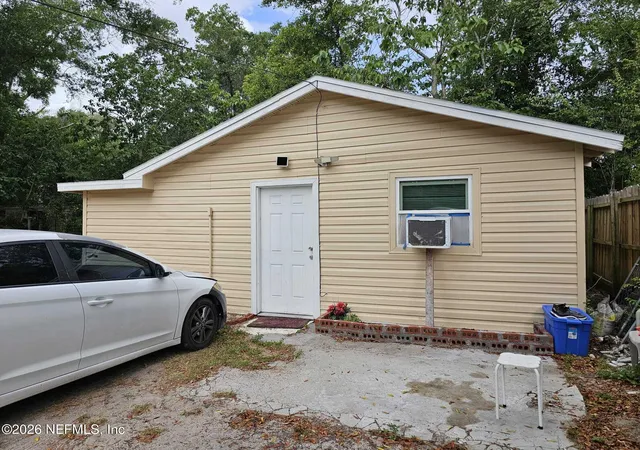 Photo 3 of Single family home for sale at 10502 Wooster Dr, Jacksonville, FL 32218 | MLS# 2142394 | Listing updated on 2026-04-29
