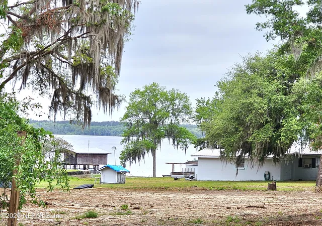 Photo 3 of Land for sale at 302 Rainbow Dr, Florahome, FL 32140 | MLS# 2142392 | Listing updated on 2026-04-30