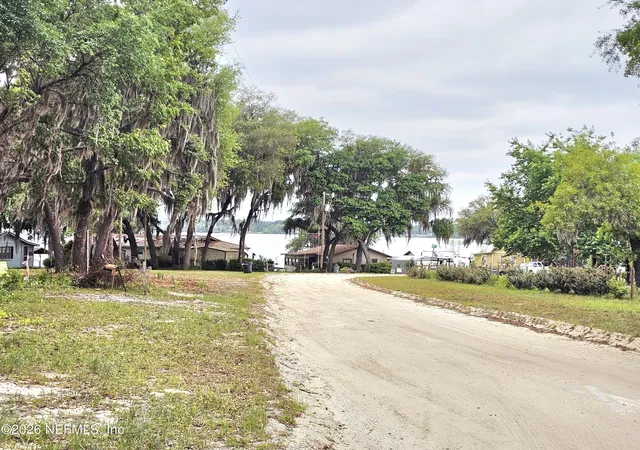 Photo 4 of Land for sale at 302 Rainbow Dr, Florahome, FL 32140 | MLS# 2142392 | Listing updated on 2026-04-30
