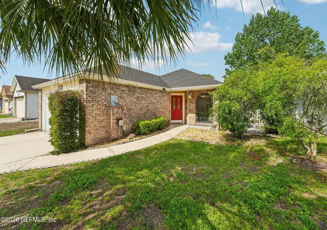 Photo 1 of Single family home for sale at 2840 Lantana Lakes Dr E, Jacksonville, FL 32246 | MLS# 2147545 | Listing updated on 2026-07-12