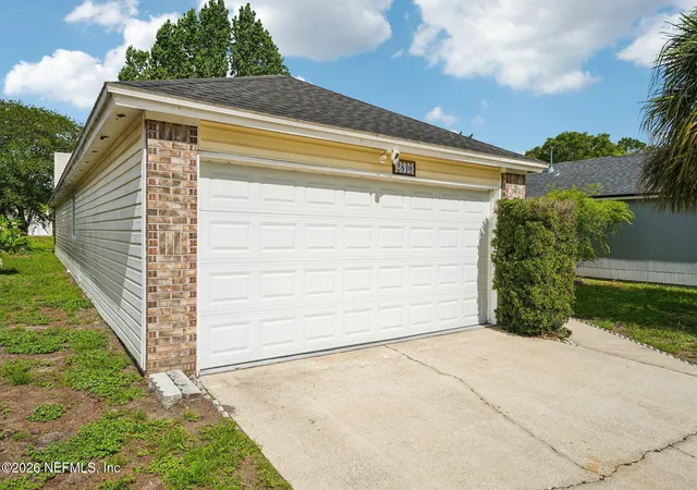 Photo 3 of Single family home for sale at 2840 Lantana Lakes Dr E, Jacksonville, FL 32246 | MLS# 2147545 | Listing updated on 2026-07-12