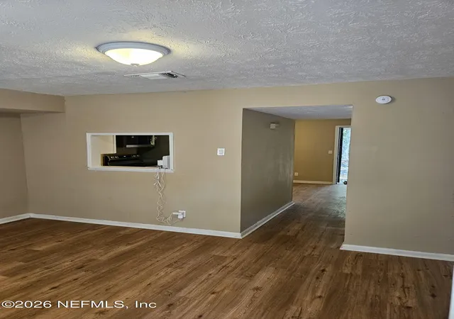 4th image of 1975 Erline Dr, Jacksonville, FL 32209 | MLS# 2143020