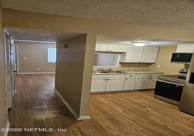 5th image of 1975 Erline Dr, Jacksonville, FL 32209 | MLS# 2143020