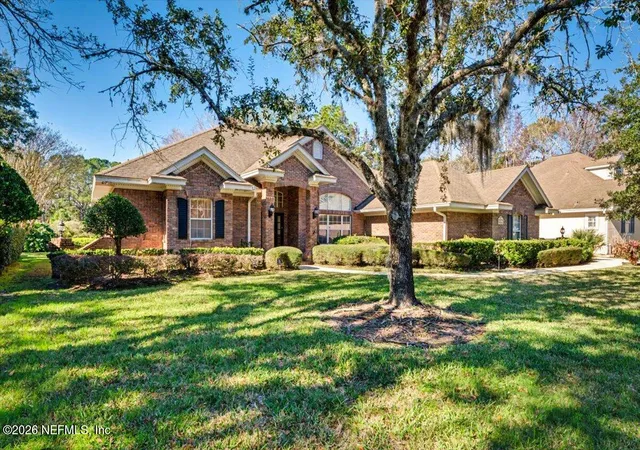 Photo 2 of Single family home for sale at 586 Thornwood Ln, Orange Park, FL 32073 | MLS# 2143231 | Listing updated on 2026-06-10