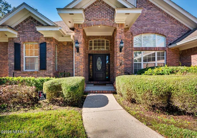 Photo 3 of Single family home for sale at 586 Thornwood Ln, Orange Park, FL 32073 | MLS# 2143231 | Listing updated on 2026-06-10