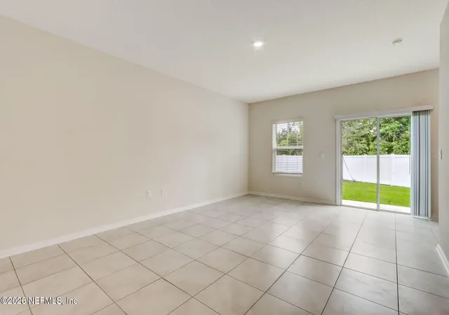 4th image of 832 Observatory Pkwy, Jacksonville, FL 32218 | MLS# 2143193