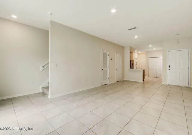 5th image of 832 Observatory Pkwy, Jacksonville, FL 32218 | MLS# 2143193
