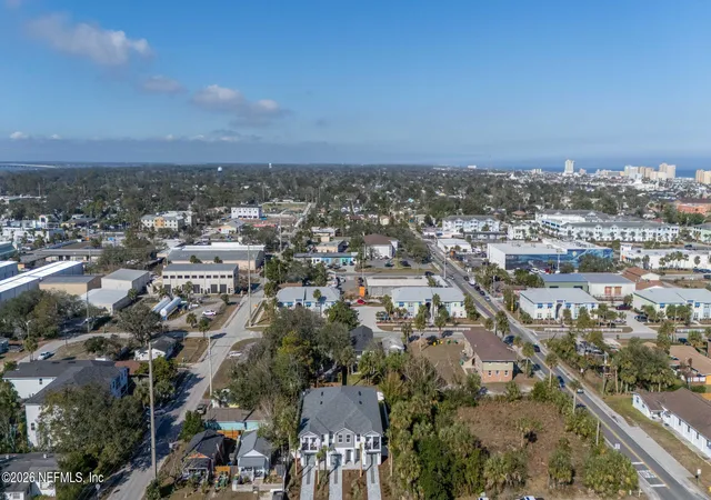 60th image of 925 2nd Ave S, Jacksonville Beach, FL 32250 | MLS# 2143264