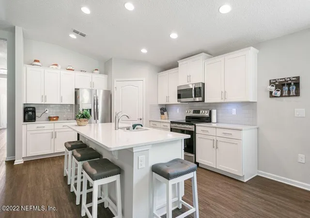 Photo 3 of Single family home for sale at 1881 Sage Crk Pl, Middleburg, FL 32068 | MLS# 2144065 | Listing updated on 2026-08-31