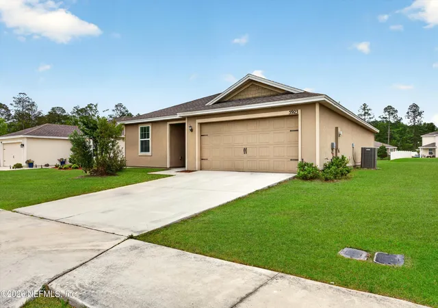 Homes for sale in Macclenny, FL | 5923 Crosby Lake Wy E, Macclenny, FL 32063 | MLS# 2143316